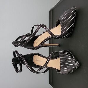 Gianni Bini Black/White Heels